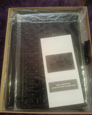 Wireless Bluetoodh keybord und case for tablet cover