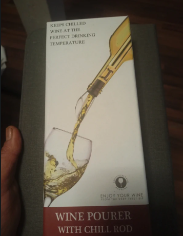 Wine pourer with vhill rod